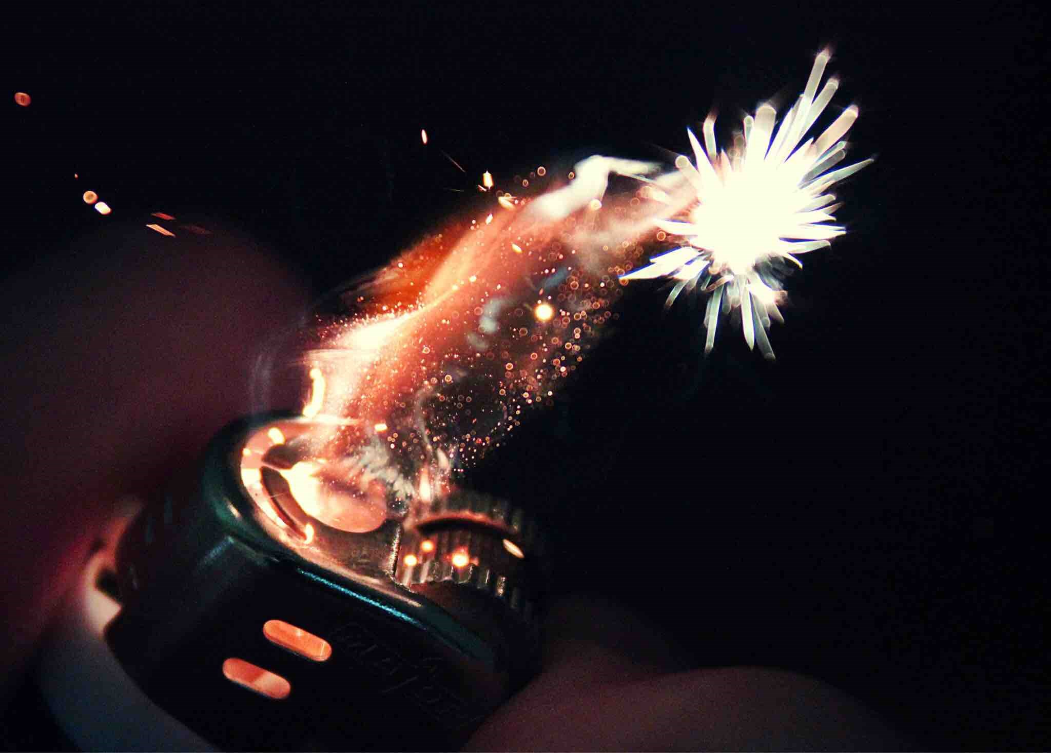 Fantastična fotka "čarobnog" plamena upaljača u nastajanju