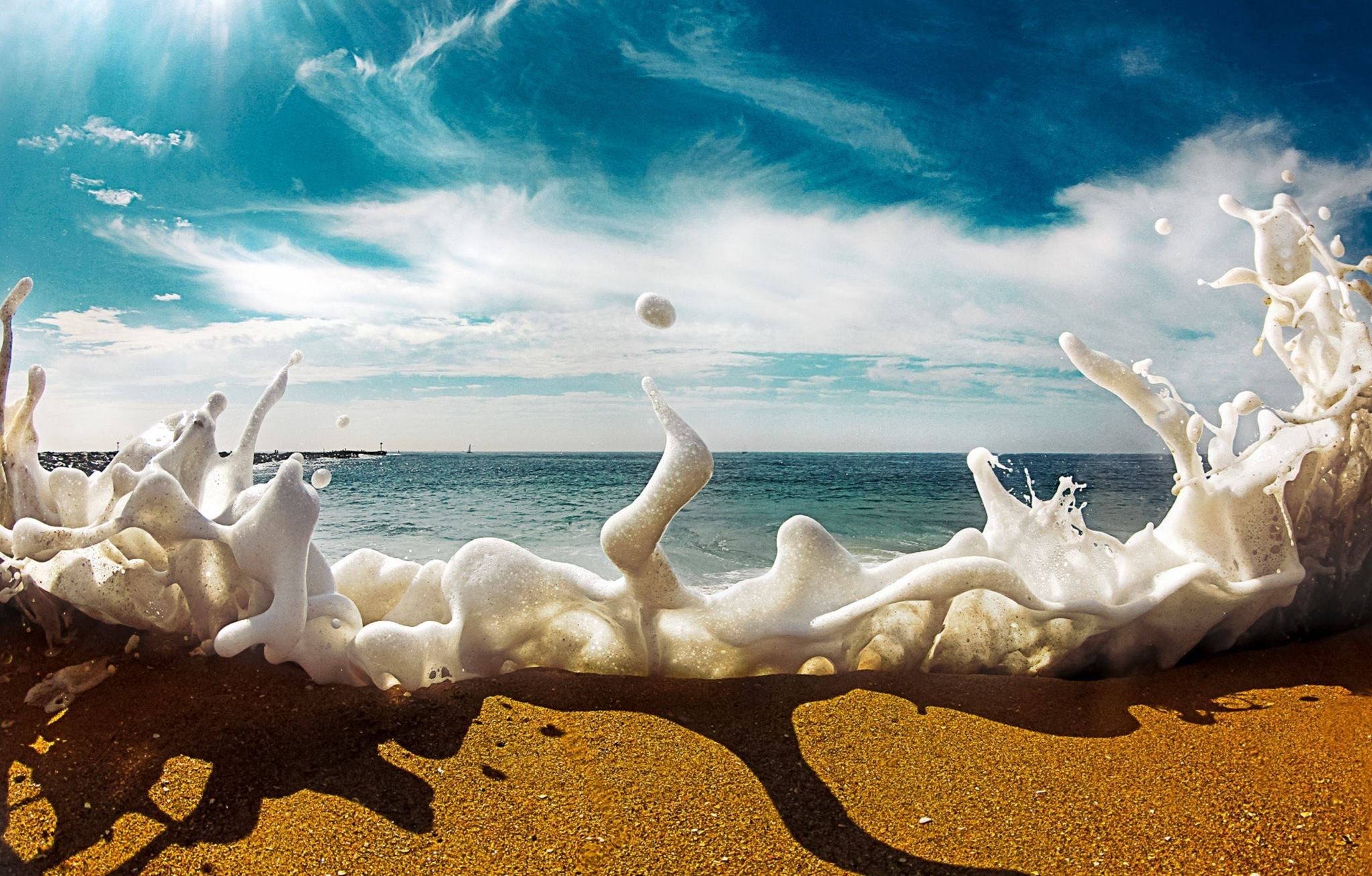 More šumi, val se pjeni...