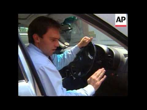 ŽIVA ISTINA: Obrana od krađe auta BACAČEM PLAMENA!