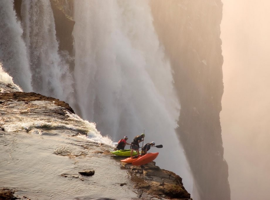 Čuj, maaalko mi je previsoko to, ono, mrvu..