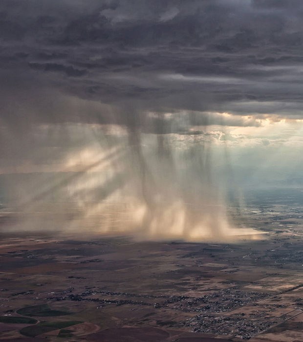 Ovako izgleda lokalni pljusak slikan iz daljine