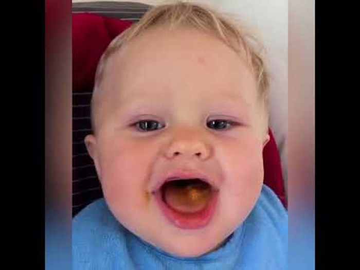 VIDEO Bebe koje rade najsmješnije grimase nasmijale su svoje roditelje, a nasmijat će i vas!