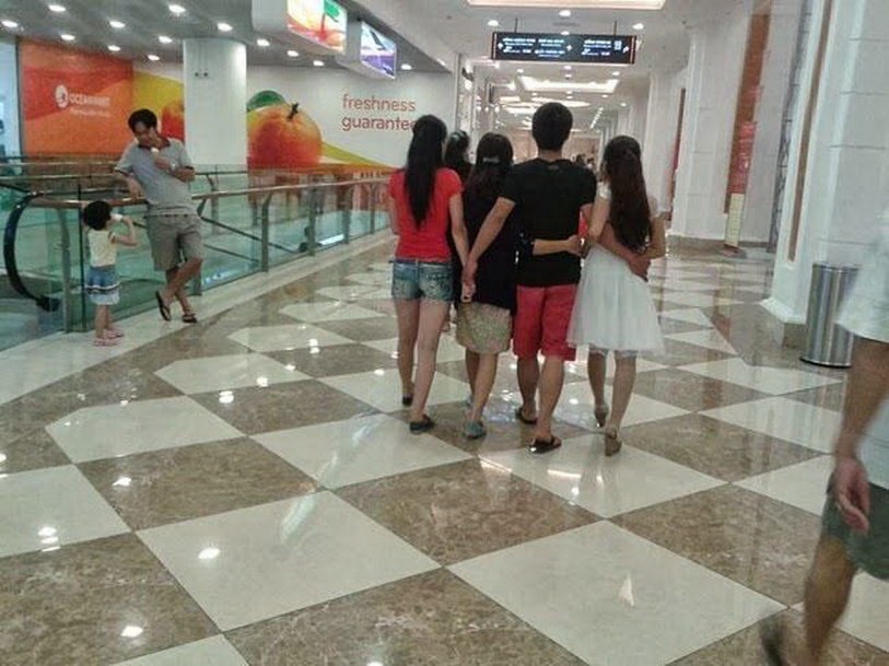 Začetak malog harema?