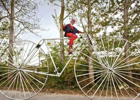 Kako se popeti na ovaj bicikl? :)