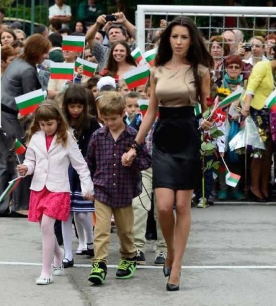 Žešće seksi osnovnoškolska učiteljica iz Bugarske