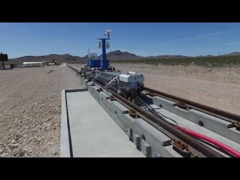 Superbrzi "vlak" Hyperloop One rasturio na prvom testu