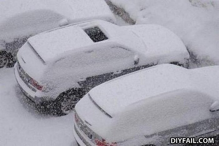 Veseliš se snijegu, a onda si pogledaš auto