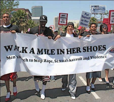 Muškarci protiv silovanja: Hodali milju u ženskim cipelama