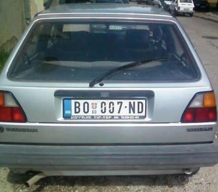 Agent 007 u dužničkoj krizi: Pojeo ga kredit za jurilice