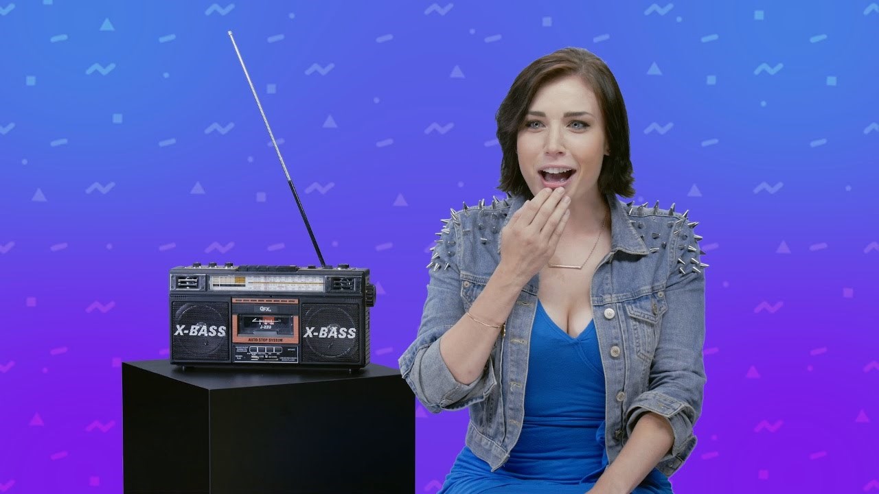 VIDEO: Klinci '90-ih se zgrozili kad su saznali što znače riječi hita "Macarena"