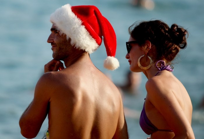 I sexy Djed Mraz stigao na ljetovanje na Jadran!