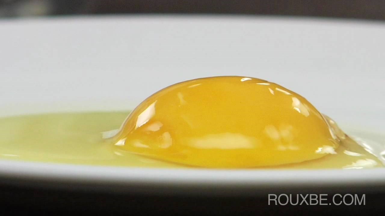 Znate li što znači ona bijela "mrlja" u jajetu?