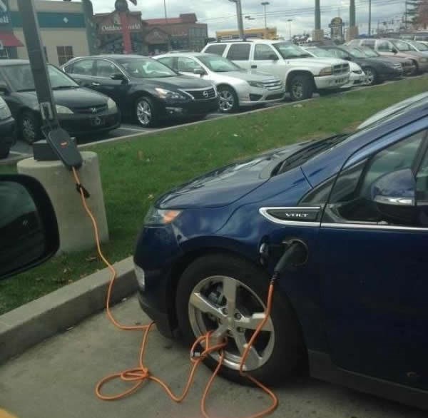 Kako se u 21. stoljeću "sisa benzin"