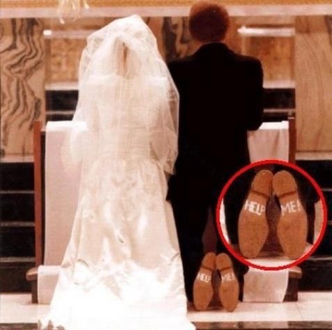 Očajni mladoženja preklinje za pomoć