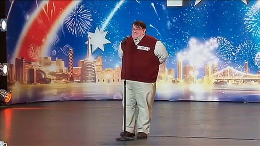 Nevjerojatan glas ovog čovjeka kao da je ispao iz "starog Hollywooda", žiri zanijemio!