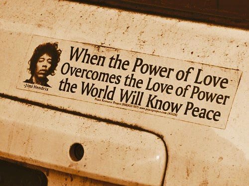 Kad moć ljubavi nadjača ljubav za moći, spašeni smo