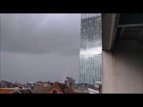 NEBODER IZ NOĆNE MORE: Ova zgrada jezivo urla i zavija kad god jače puše