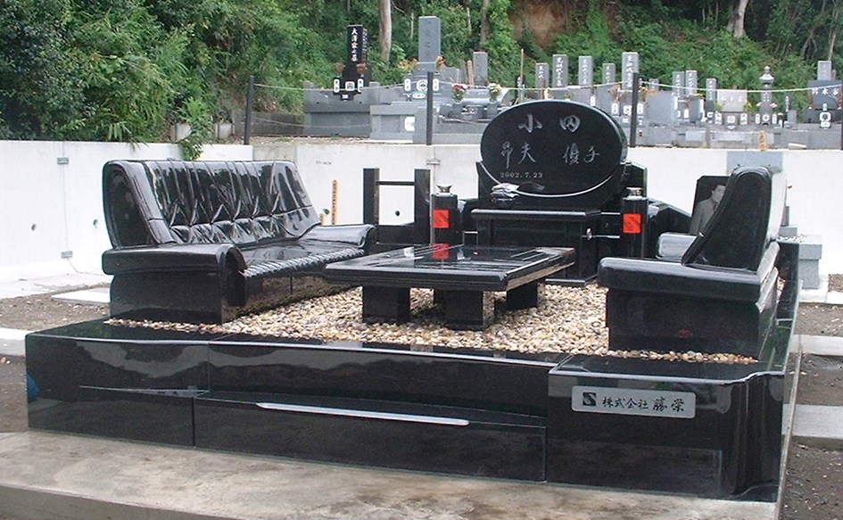 Party grobnica: Kad navrati ekipa da odmore i drmnu jednu za njega