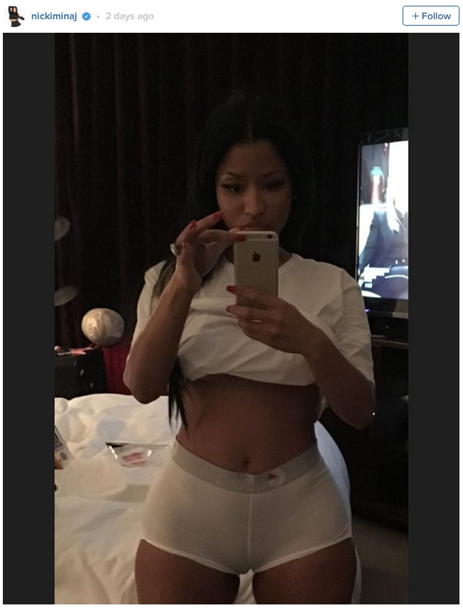 Nicki Minaj se fotkala, ispalo joj nešto što nije planirala pokazati