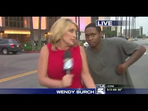 VIDEOBOMBANJE: Reporterka napunila gaće od straha