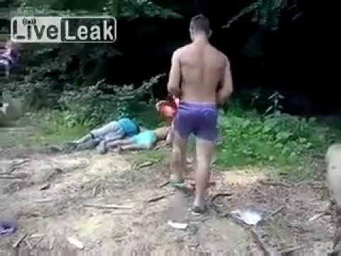 VIDEO: Koliko biste tukli nekoga tko vas probudi motornom pilom?