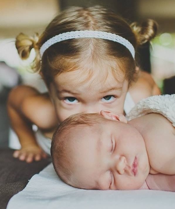 Kad te "velika" sestrica neizmjerno voli