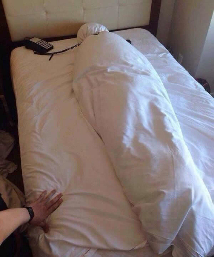 Složi frku hotelskoj čistačici!