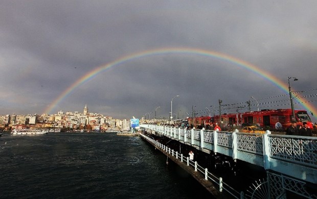 Prekrasna duga nad Istanbulom