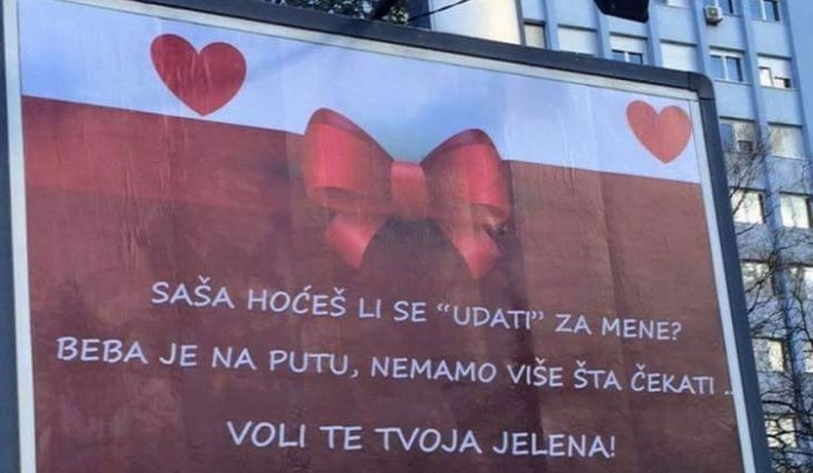 Djevojka genijalnom idejom zaprosila dečka