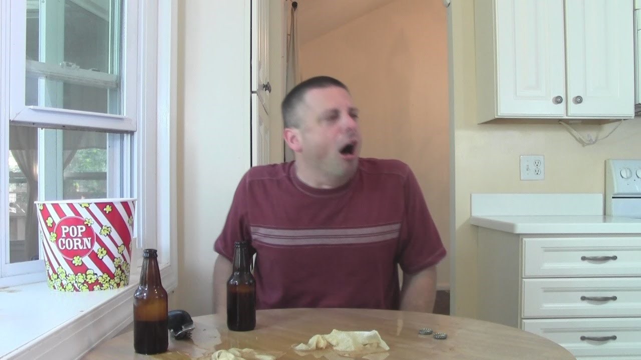 VIDEO: "Chuck from the Bronx" testira pivo s brutalnim čili umakom