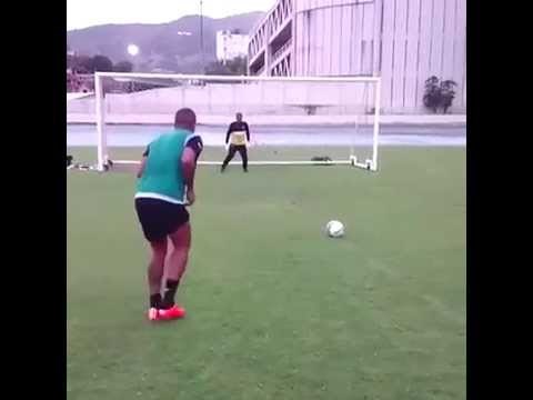 Messi gledaj i uči: Ovo je najbolji penal ikad