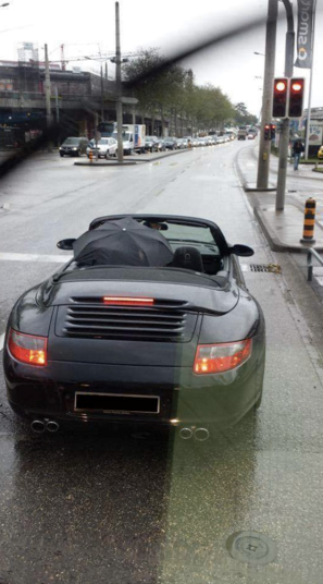 Eto! Pa ti vozi kabriolet :)