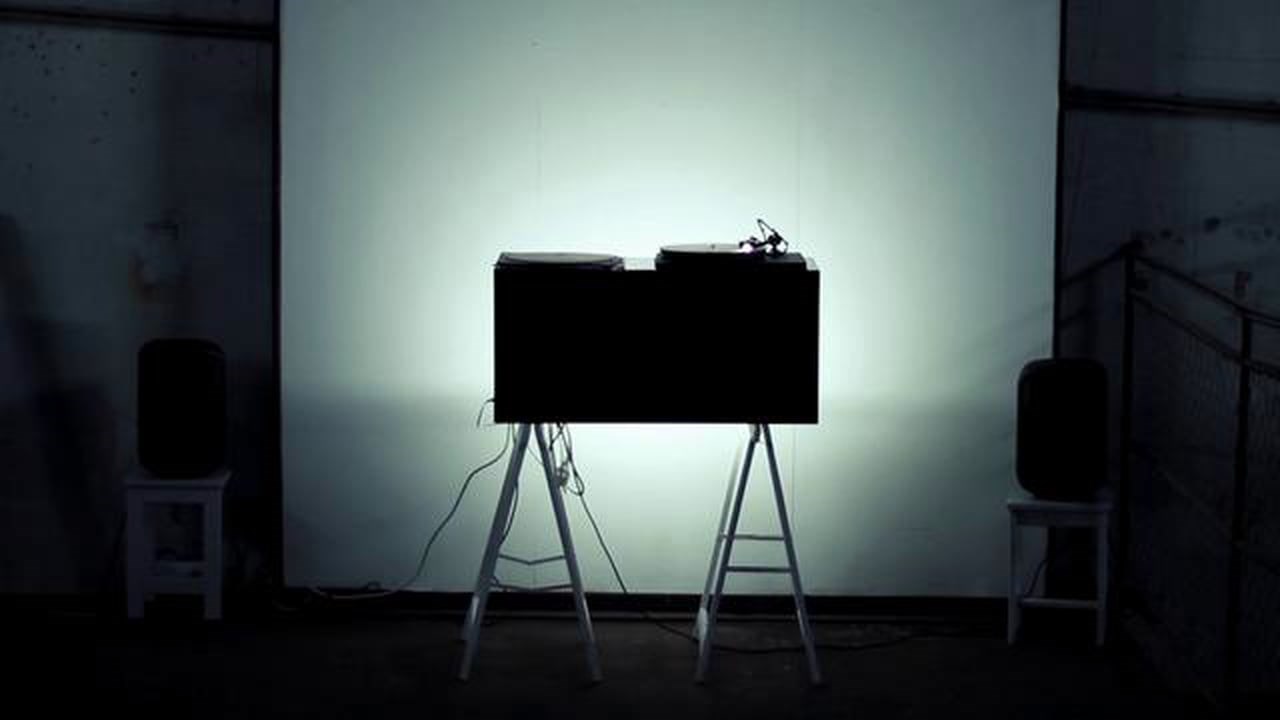 KAKO ZVUČI DRVENA PLOČA: Posebnim senzorom uspio snimiti zvuk prolaznosti vremena