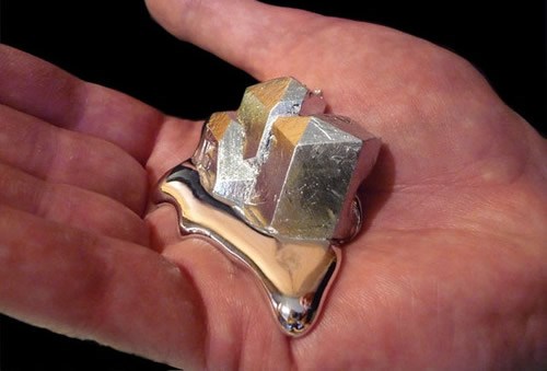 Metal koji ti se topi u ruci