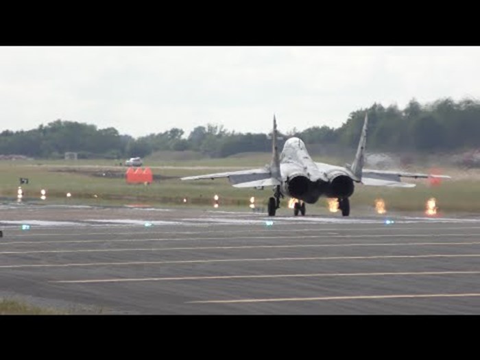 VIDEO: MiG-29 nagazio i izveo brutalno okomito uzlijetanje