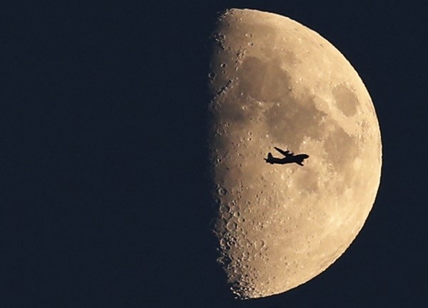"Preletio" ogromni Mjesec