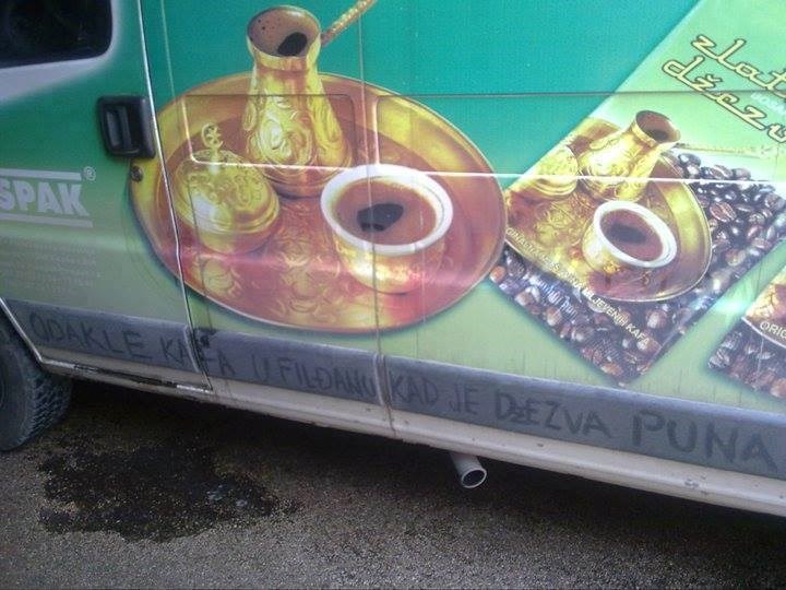 Netko je ostavio zanimljivo pitanje o slici kave koju ste sigurno već vidjeli