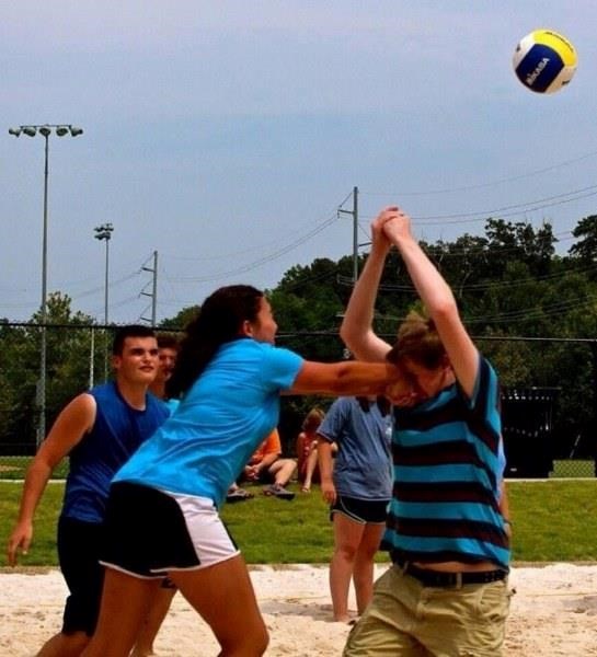 Muškarci i žene se brutalno ne kuže