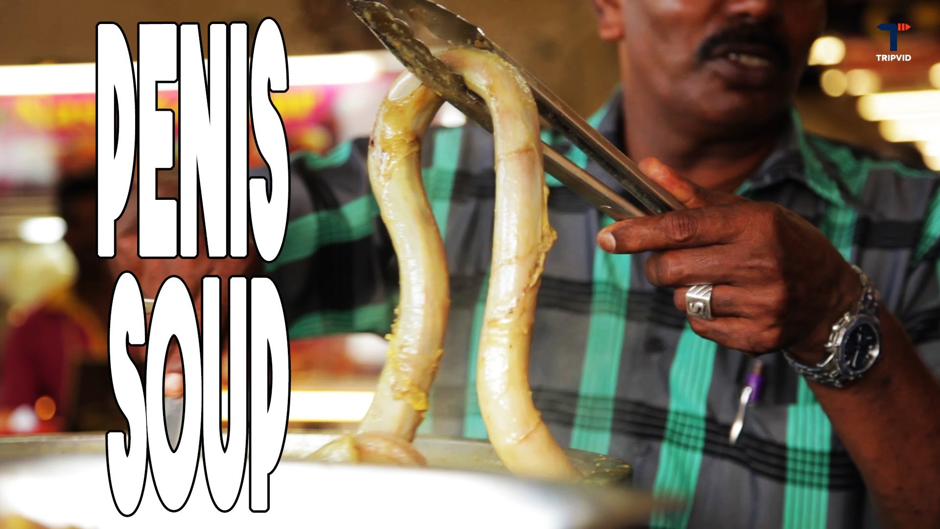 Prvi put je probao najodvratniju juhu na svijetu, evo kako je reagirao dok je žvakao testise!