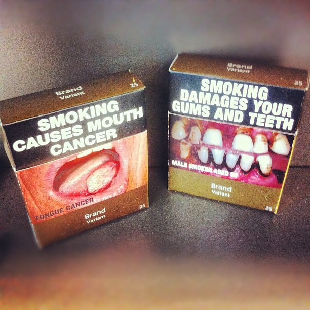 Biste li pušili da kutija cigareta izgleda ovako odurno?