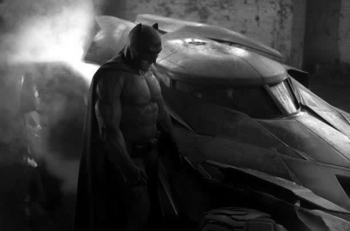 Novi Batman: Prvi pogled na kostim i Batmobile?