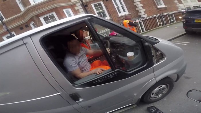 VIDEO Nekulturni vozač je seksistički vrijeđao mladu biciklisticu, pogledajte kako mu se ona osvetila!