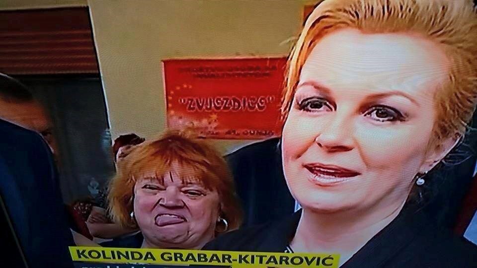 Grimasa je komentar na Kolindin rad ili..?