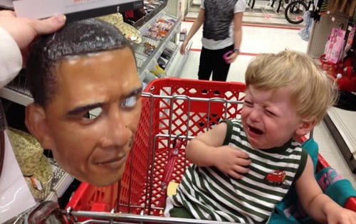 Kako djeca reagiraju na politiku: Plač, užas, trauma