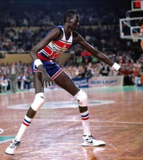 Čovjek stvoren za košarku