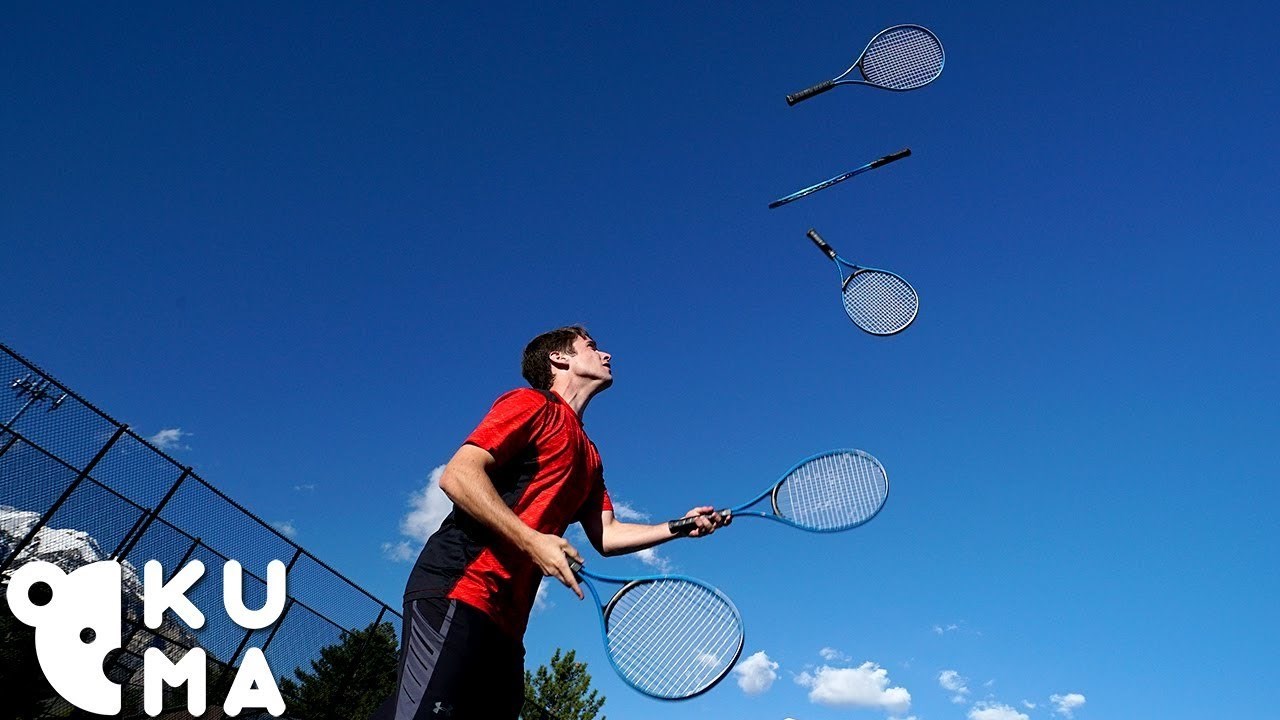 Ovaj čovjek ima magične ruke, a ono što čini s lopticama i reketima, nevjerojatno je