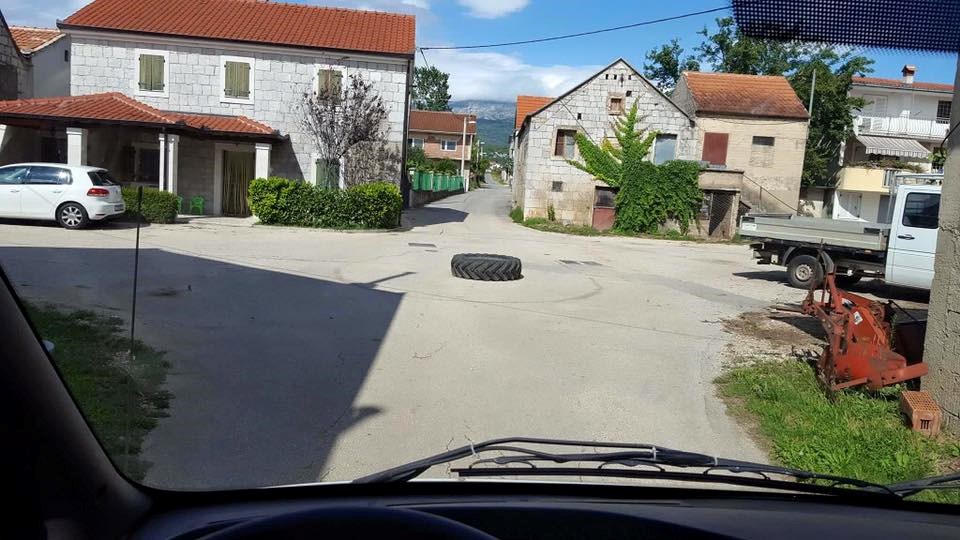 Dalmatinac je slikao najgenijalniji kružni tok ikad!