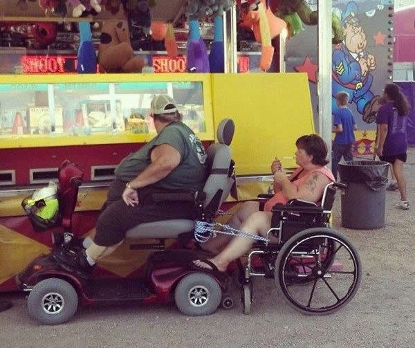 Amerika: Ne mogu više ni hodati, a žele još