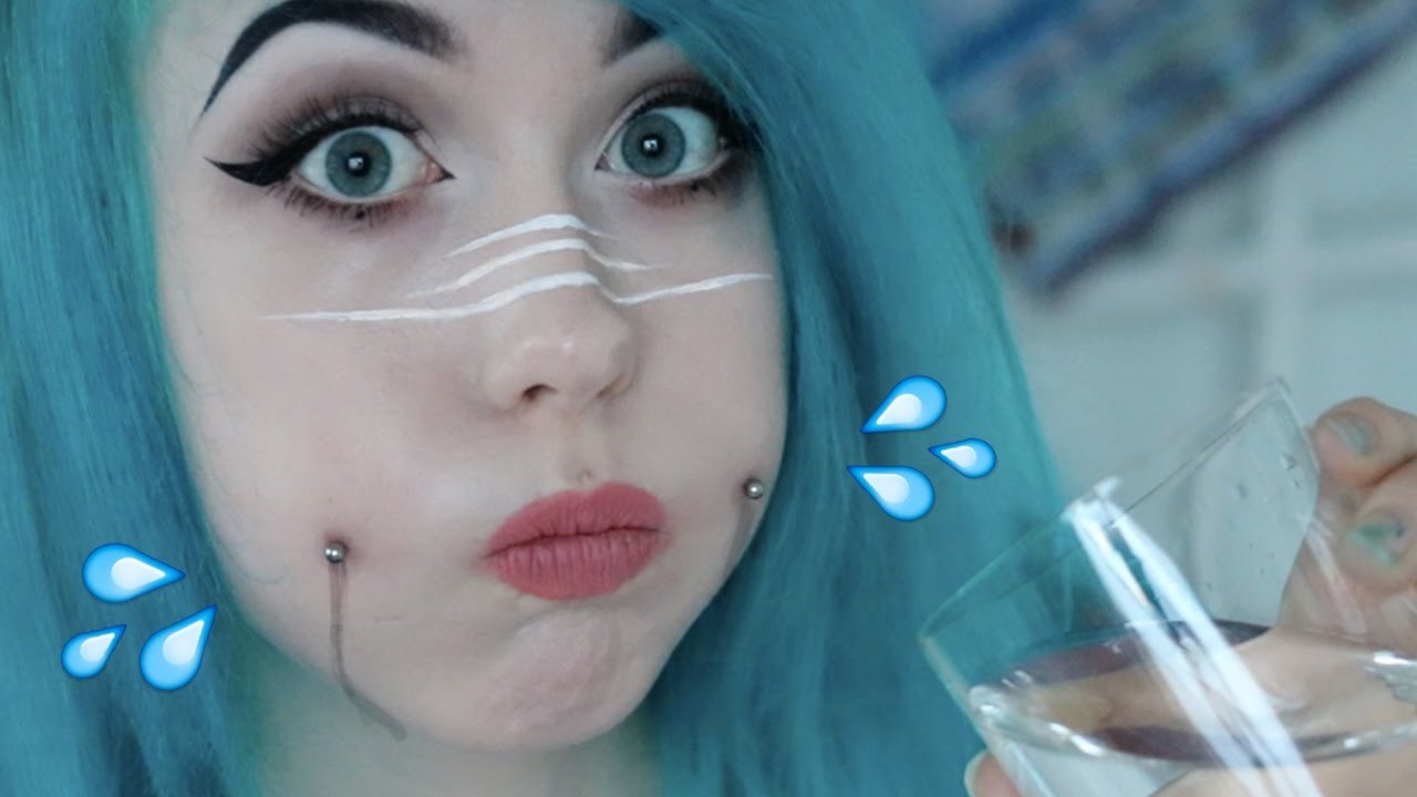 VIDEO Djevojka je skinula piercinge s obraza pa pokazala kolike su rupe te propuštaju li vodu