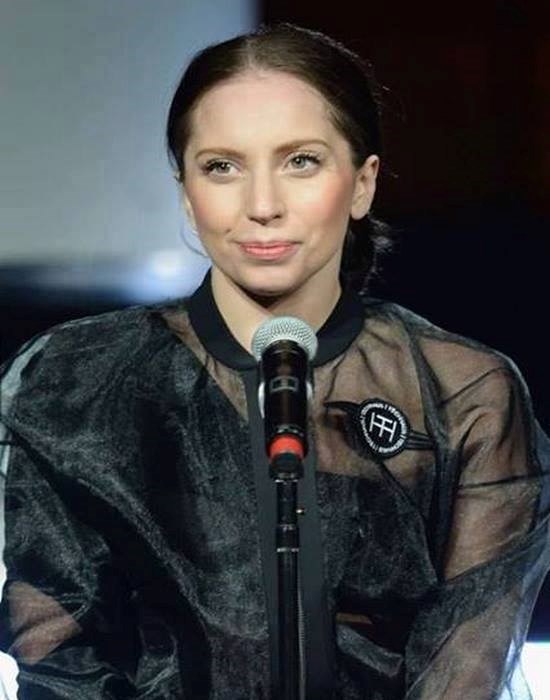 Lady Gaga bez teške šminke